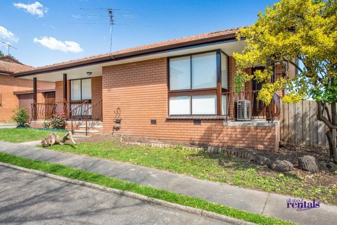 Picture of Unit 9/37 Clyde Rd, BERWICK VIC 3806