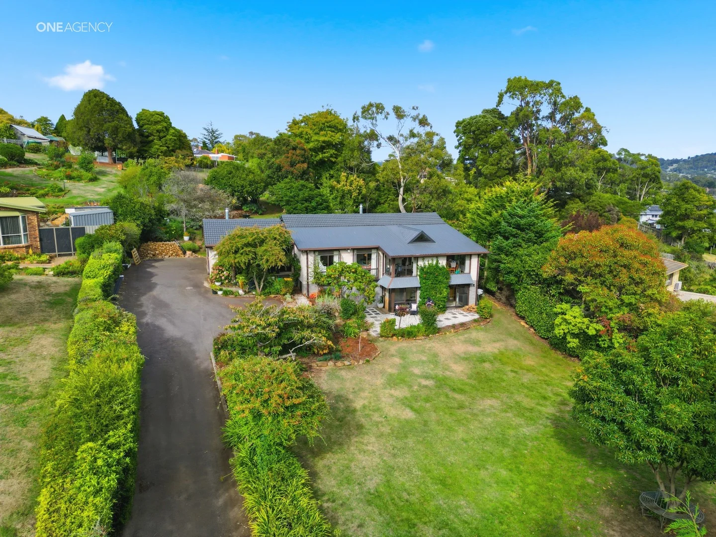 10 Highfield Road, Ambleside TAS 7310