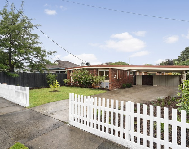 18 Haig Avenue, Edithvale VIC 3196