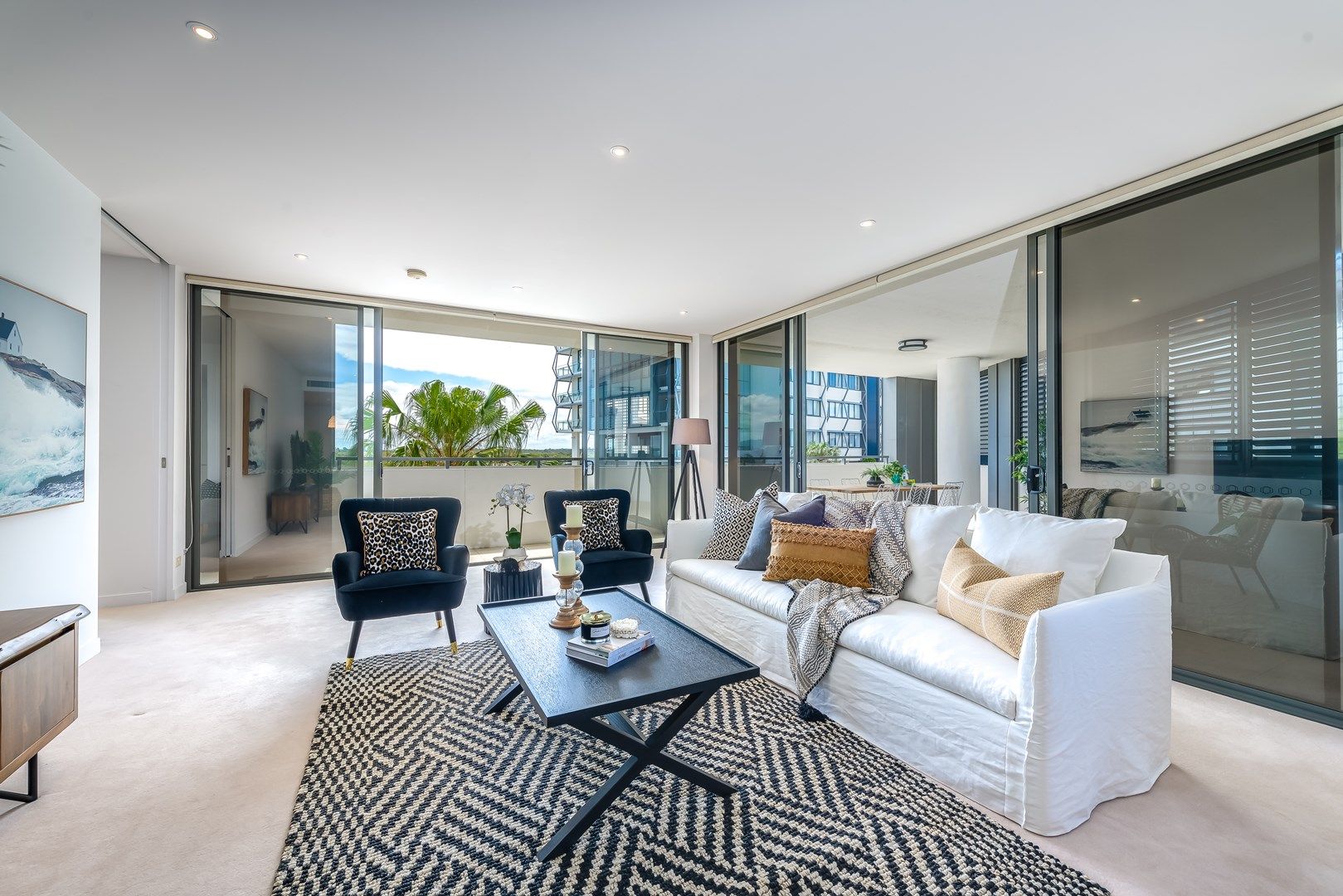 2204/1 Marina Promenade, Paradise Point QLD 4216, Image 0