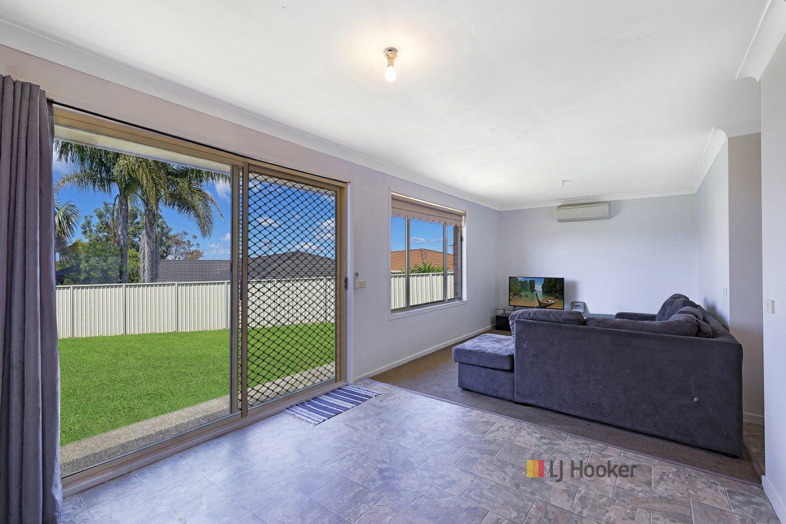 17 Lady Kendall Drive, Blue Haven NSW 2262, Image 2