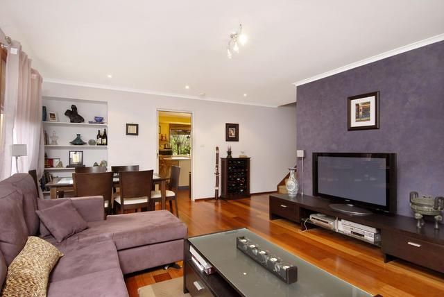 72 Gindurra Avenue, Castle Hill NSW 2154, Image 2