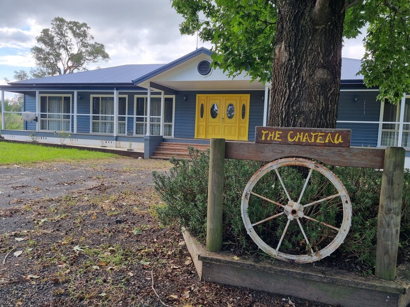 6 bedrooms House in 30 Oaks Road THIRLMERE NSW, 2572