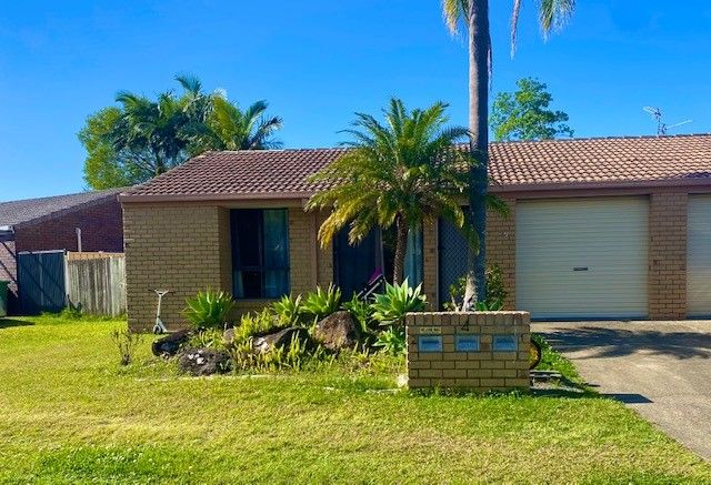 2 bedrooms Duplex in 2/4 Melanie Place LABRADOR QLD, 4215