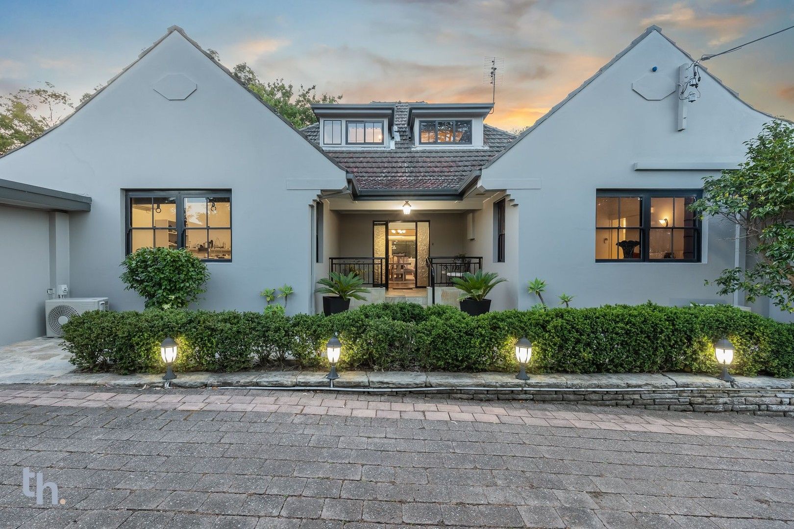 5 bedrooms House in 152 Croudace Street NEW LAMBTON NSW, 2305