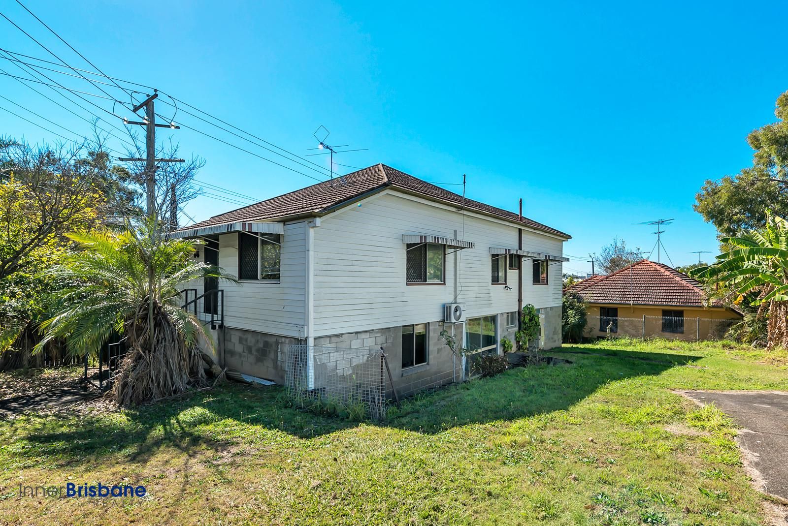 6 bedrooms House in 2 Bramston Terrace HERSTON QLD, 4006