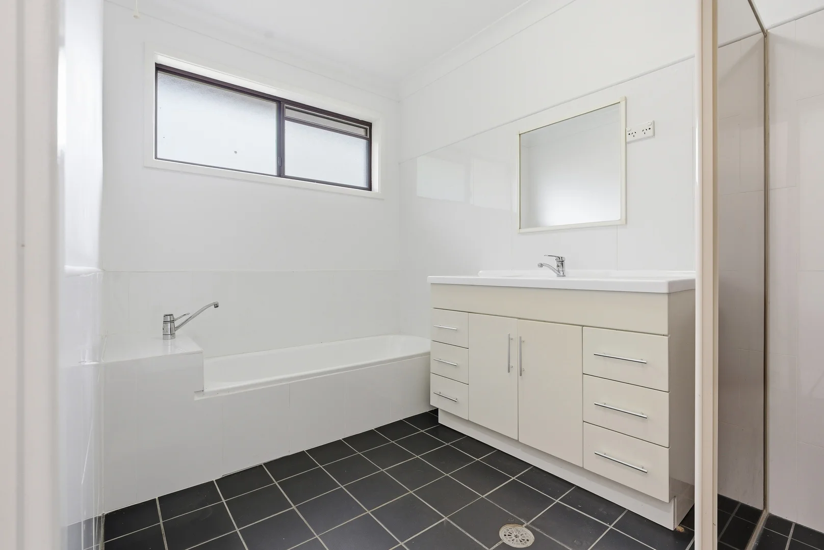 Additional image 12 of 44 Dalwood Close, Eleebana NSW 2282