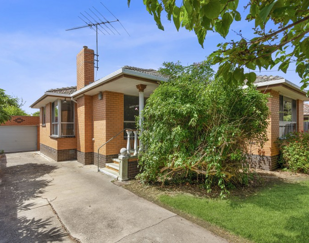 36 Maple Crescent, Bell Park VIC 3215