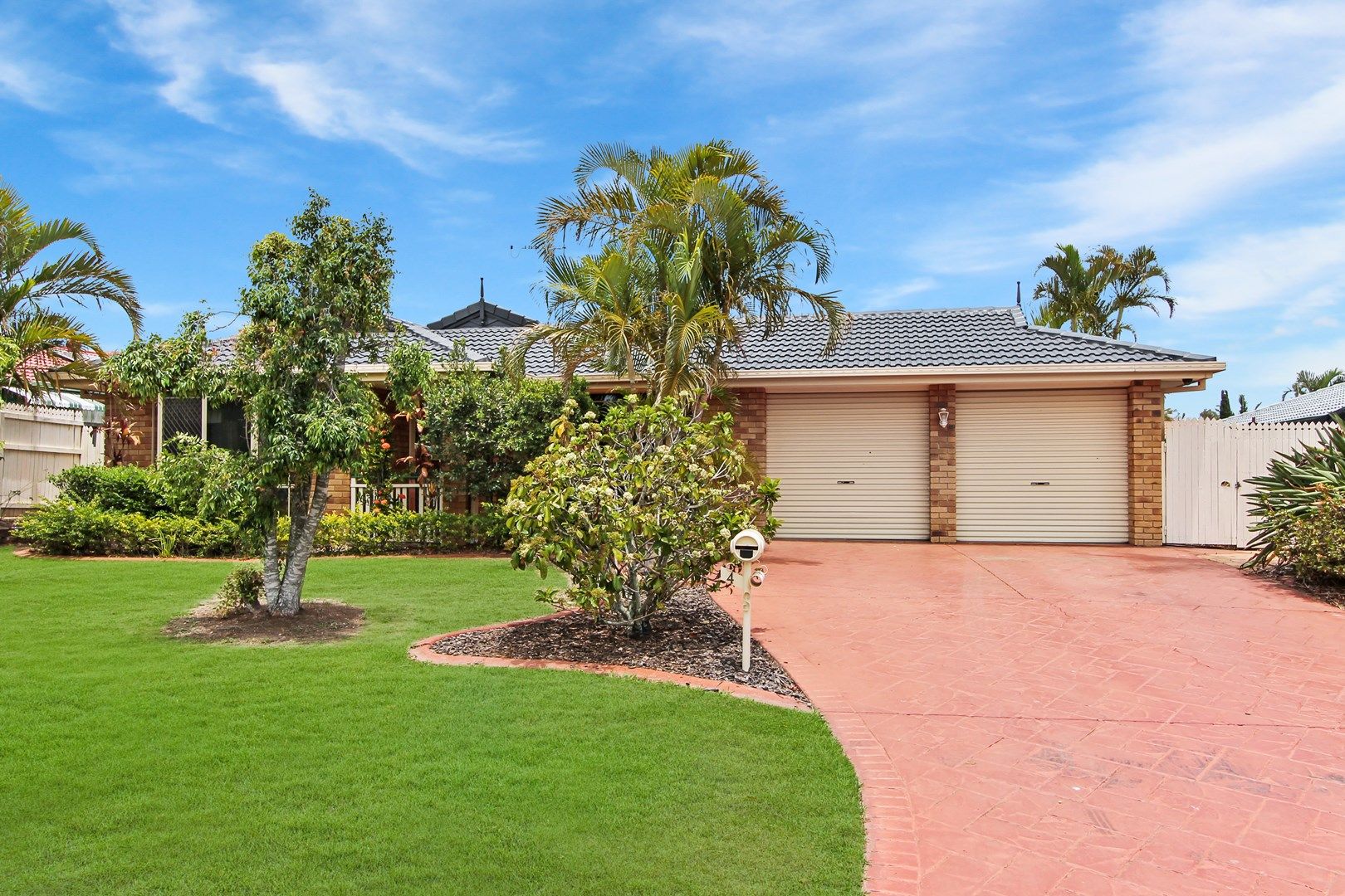 4 bedrooms House in 4 Red Gum Court WARNER QLD, 4500