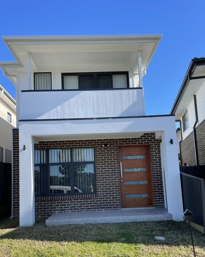 5 bedrooms House in 52 Borneo St BARDIA NSW, 2565