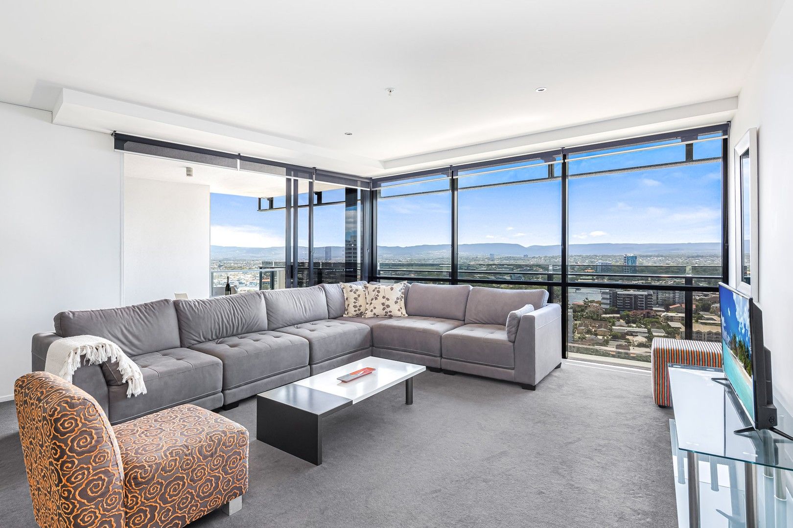 2 bedrooms Apartment / Unit / Flat in 2236/9 Ferny Avenue SURFERS PARADISE QLD, 4217