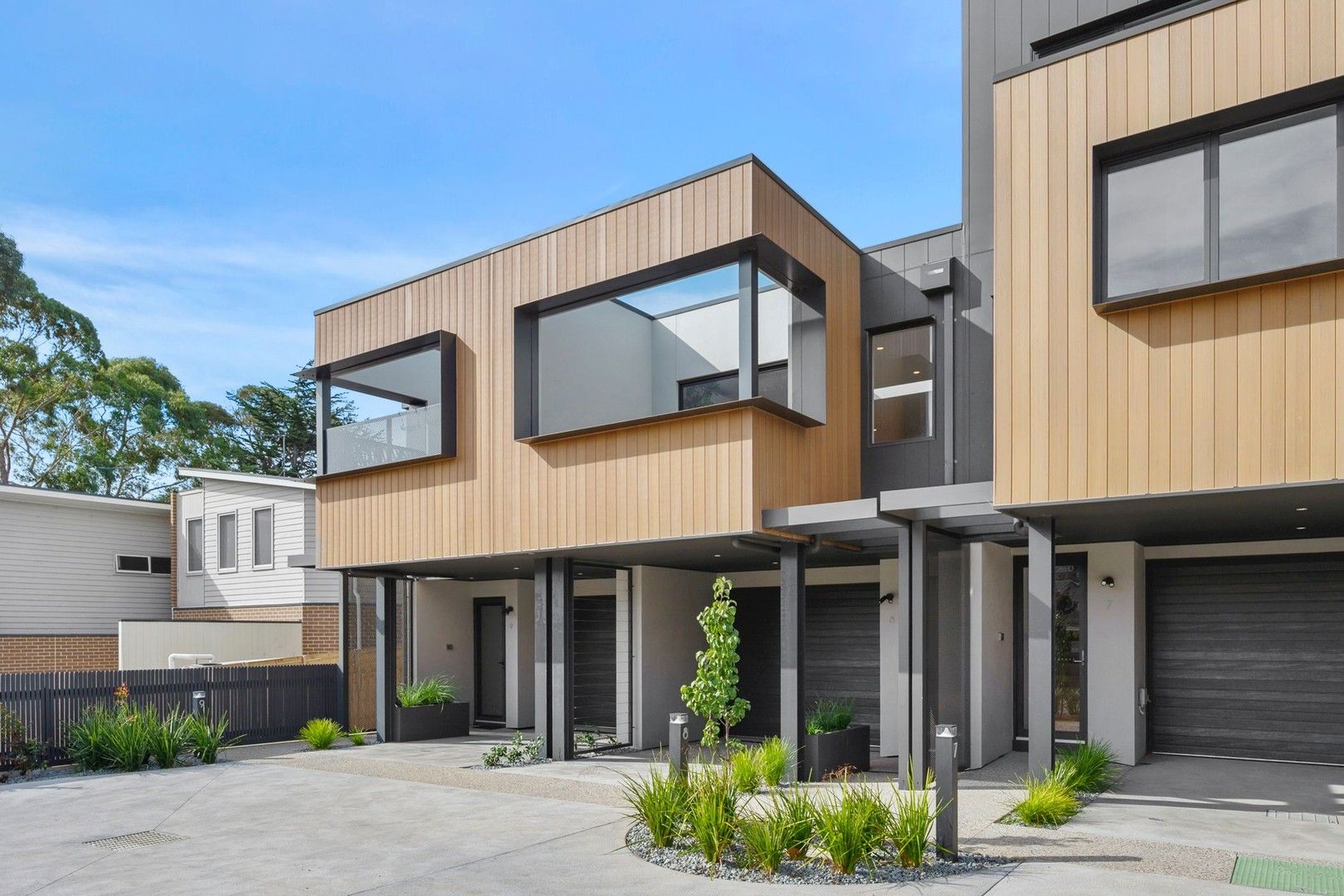 3 bedrooms House in 8/4 Taylor Court HIGHTON VIC, 3216