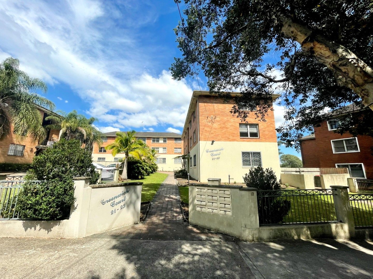 2 bedrooms Apartment / Unit / Flat in 3/21 Marlene Crescent GREENACRE NSW, 2190