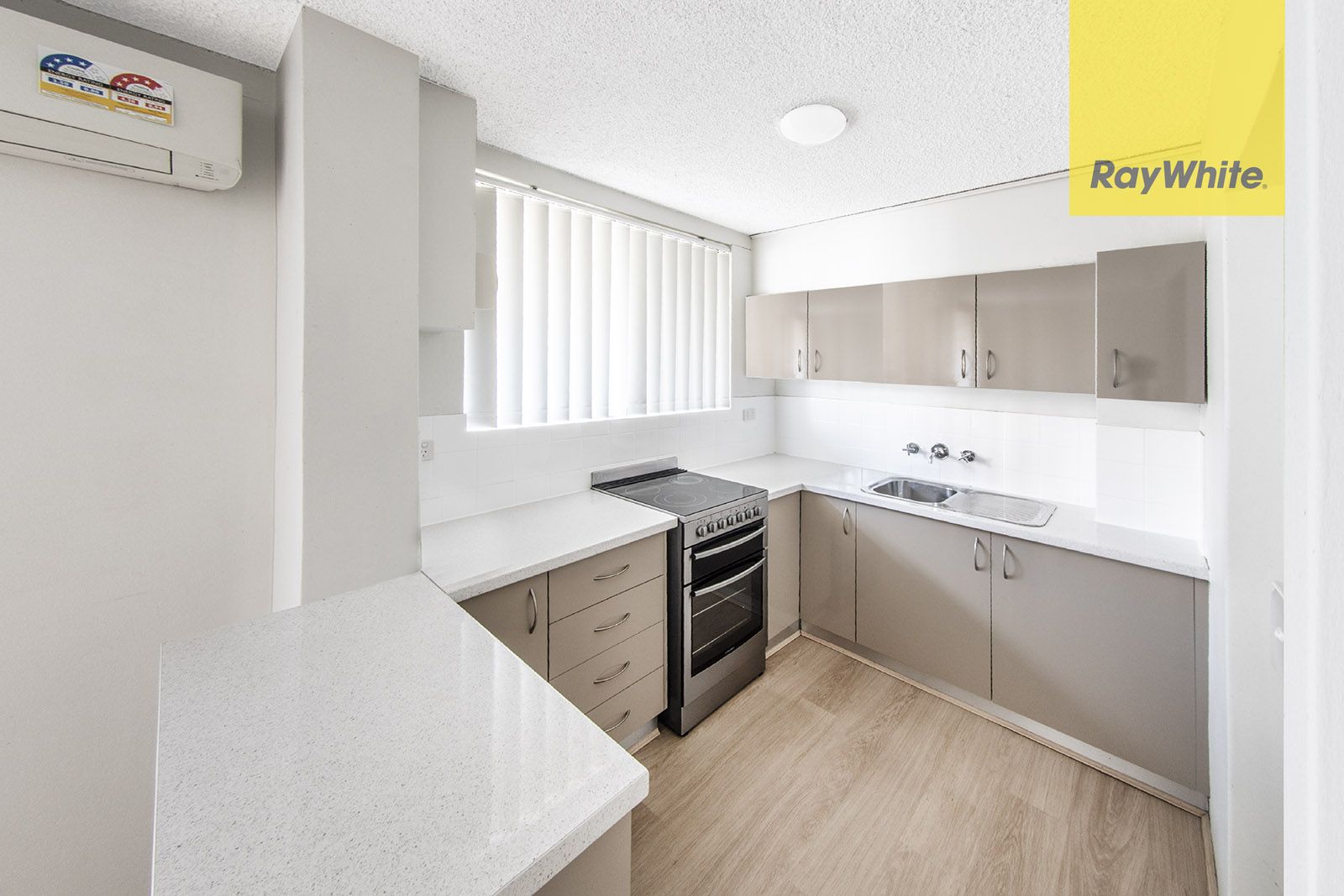 2 bedrooms Apartment / Unit / Flat in 9/43 Campbell Street PARRAMATTA NSW, 2150