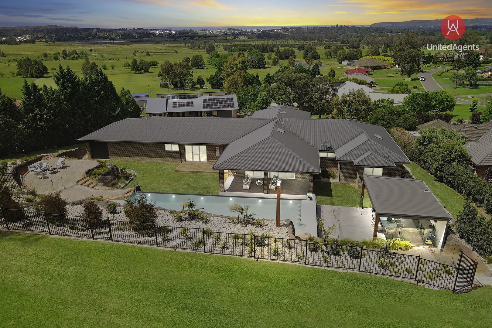 19 The Outlook, Kirkham NSW 2570, Image 1