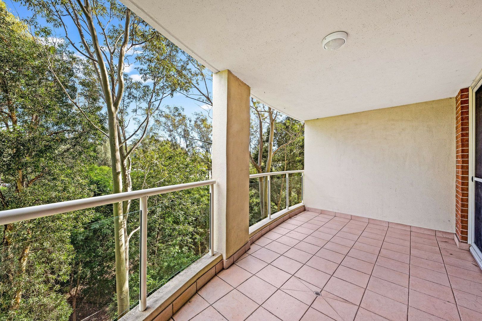 205/8 Wentworth Drive, Liberty Grove NSW 2138, Image 2