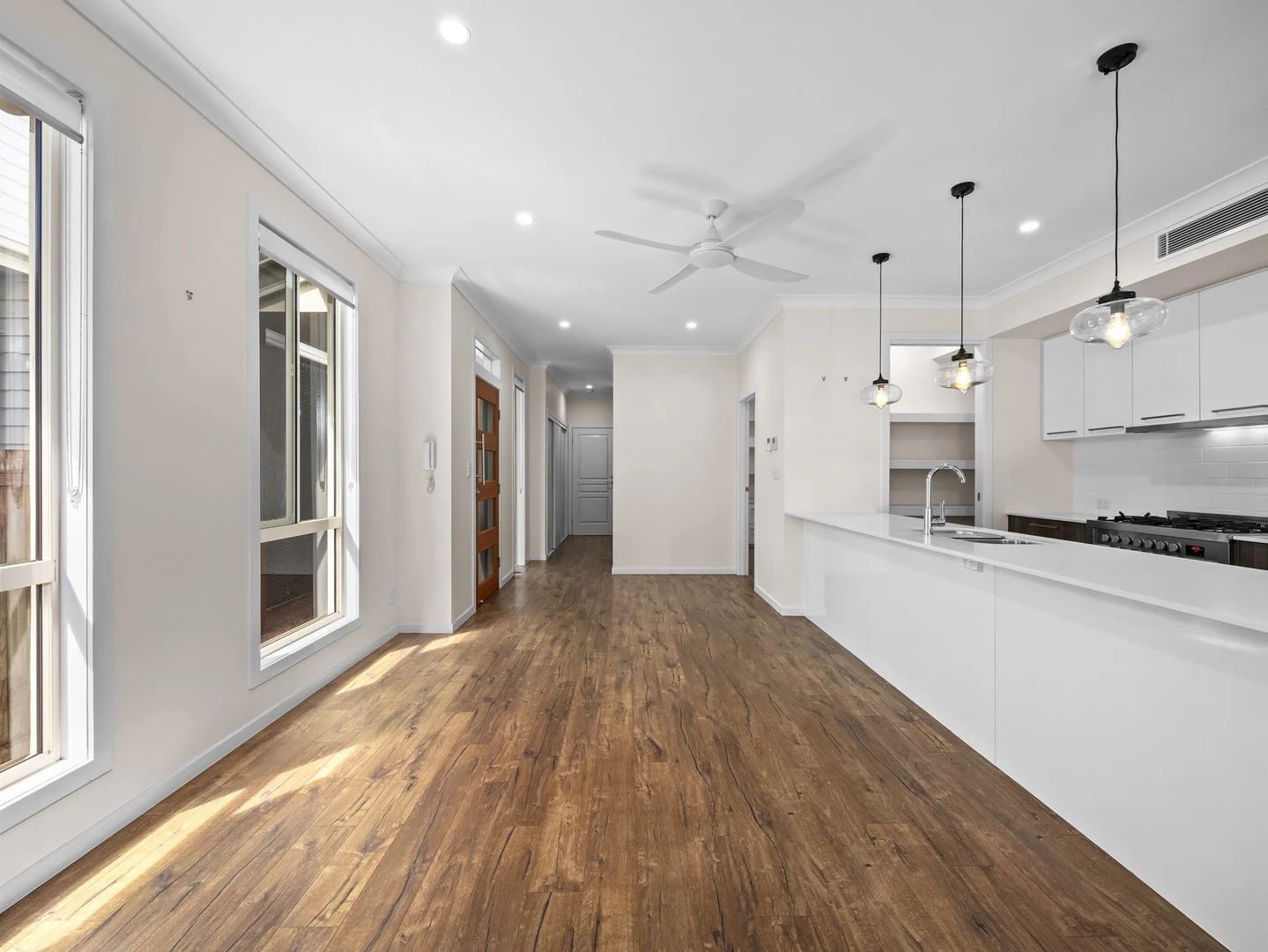 Additional image 4 of 2/27 Cawthray St, Biggera Waters QLD 4216