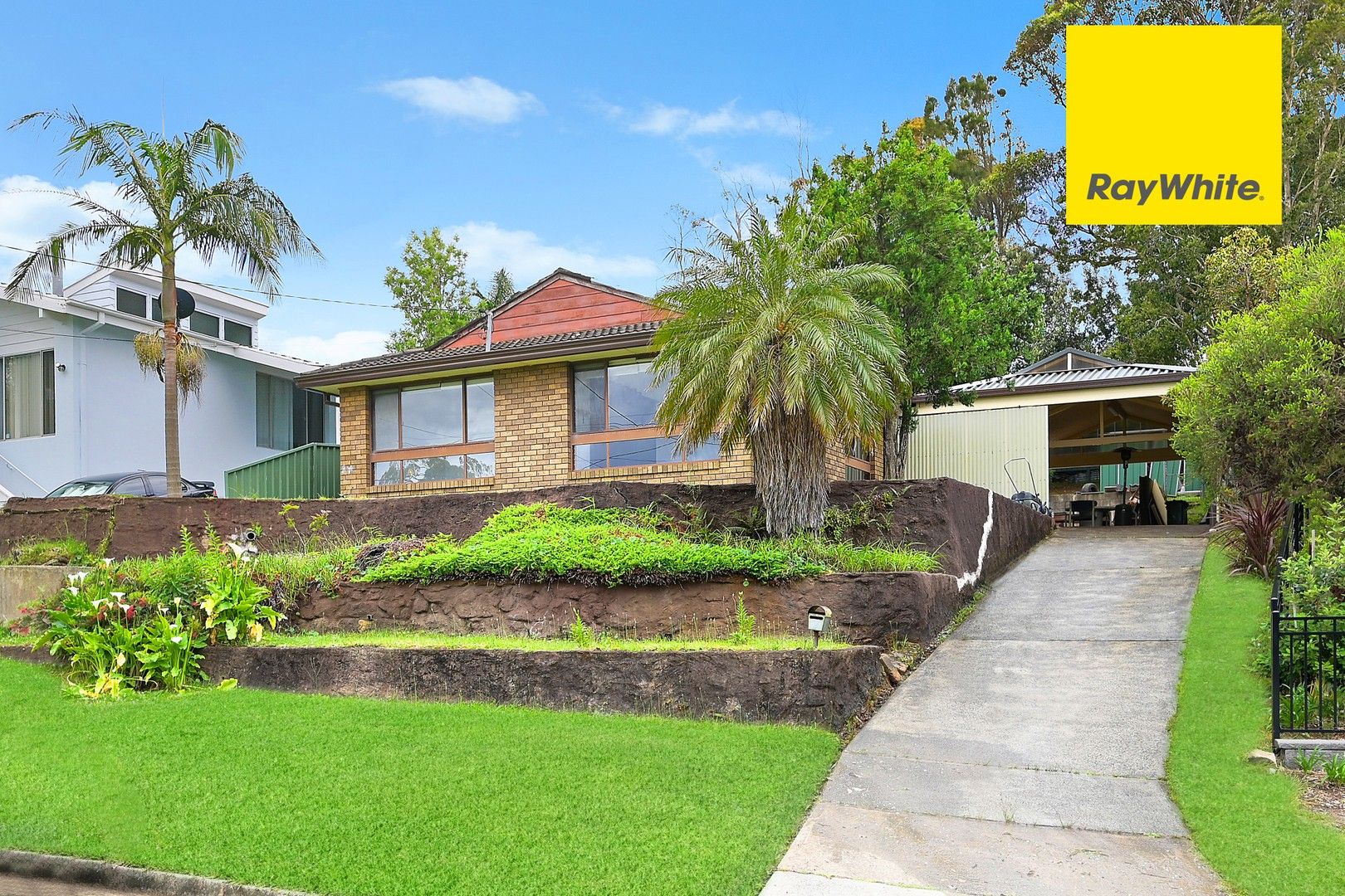 3 bedrooms House in 34 Beachcomber Avenue BUNDEENA NSW, 2230