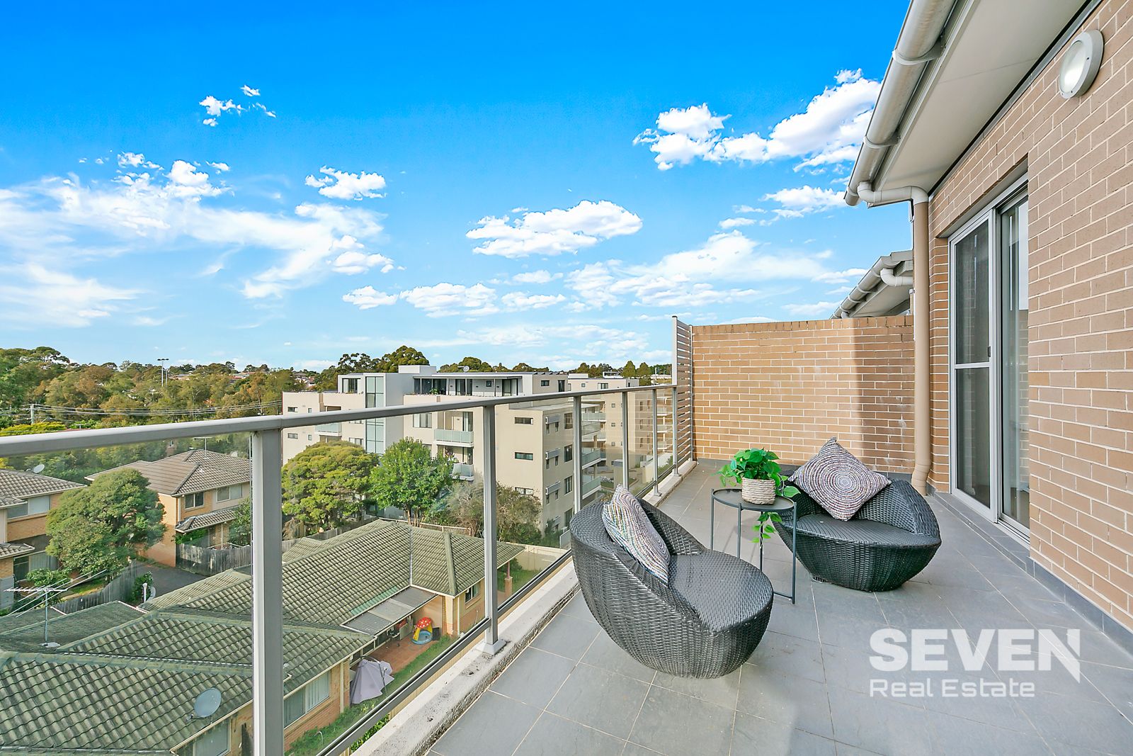 303/11 Robilliard Street, Mays Hill NSW 2145, Image 1