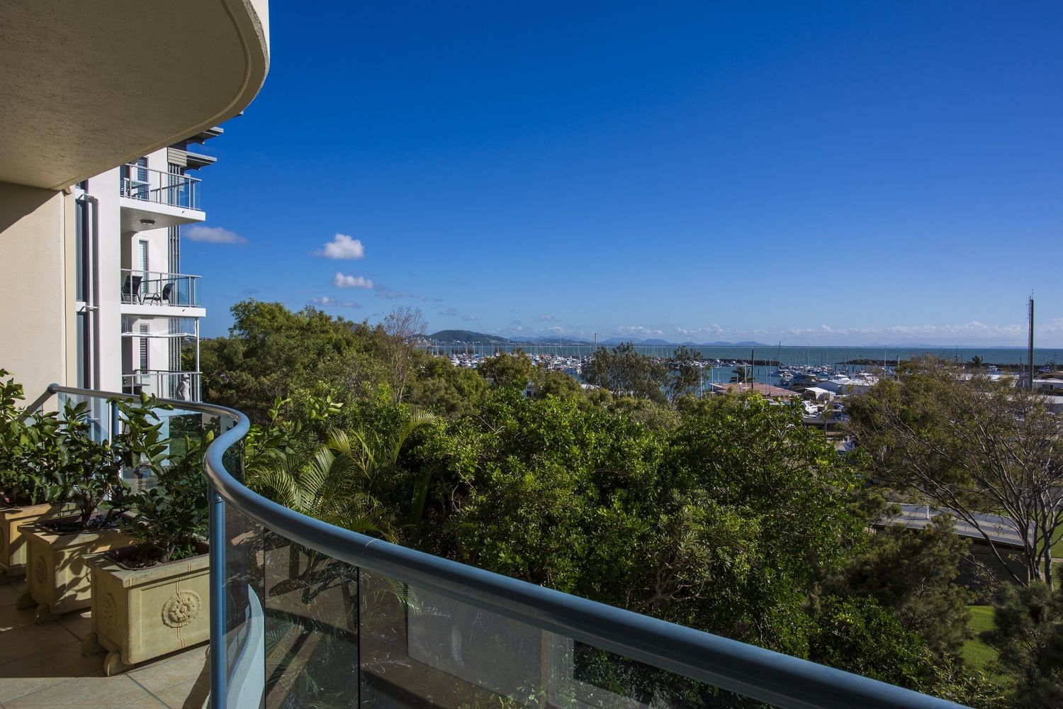 2/12 Breakwater Drive, Rosslyn QLD 4703, Image 0