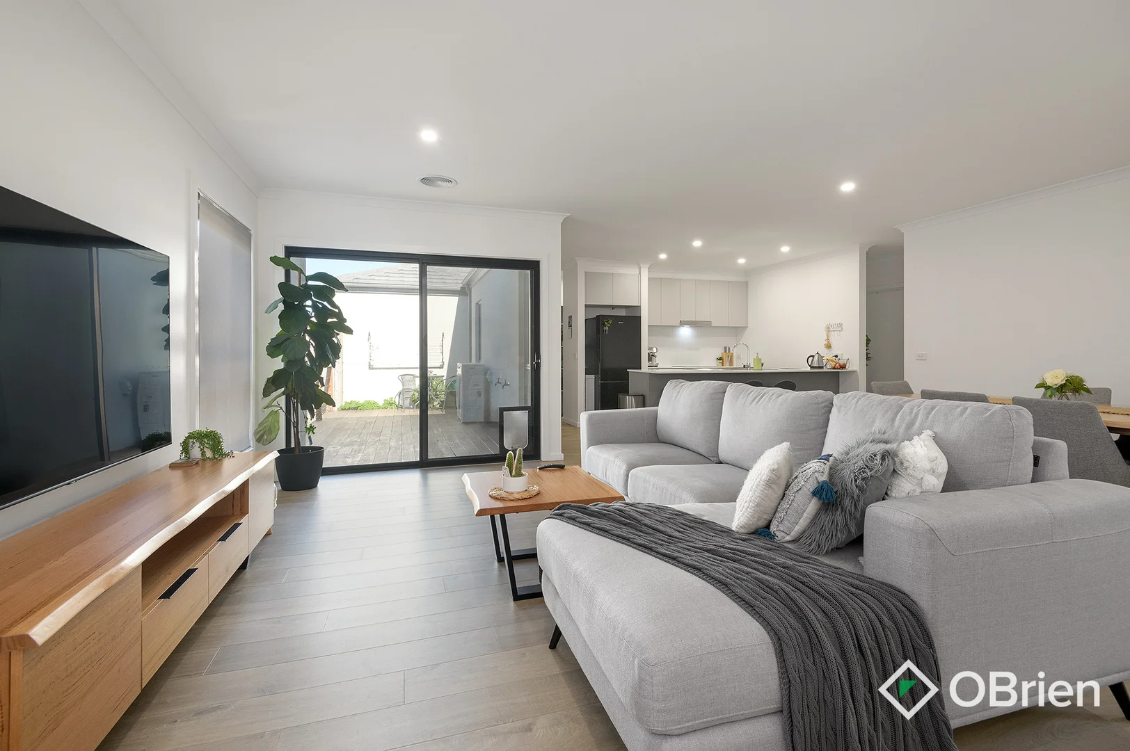 Additional image 6 of 47 Volunteer Avenue, Cranbourne South VIC 3977