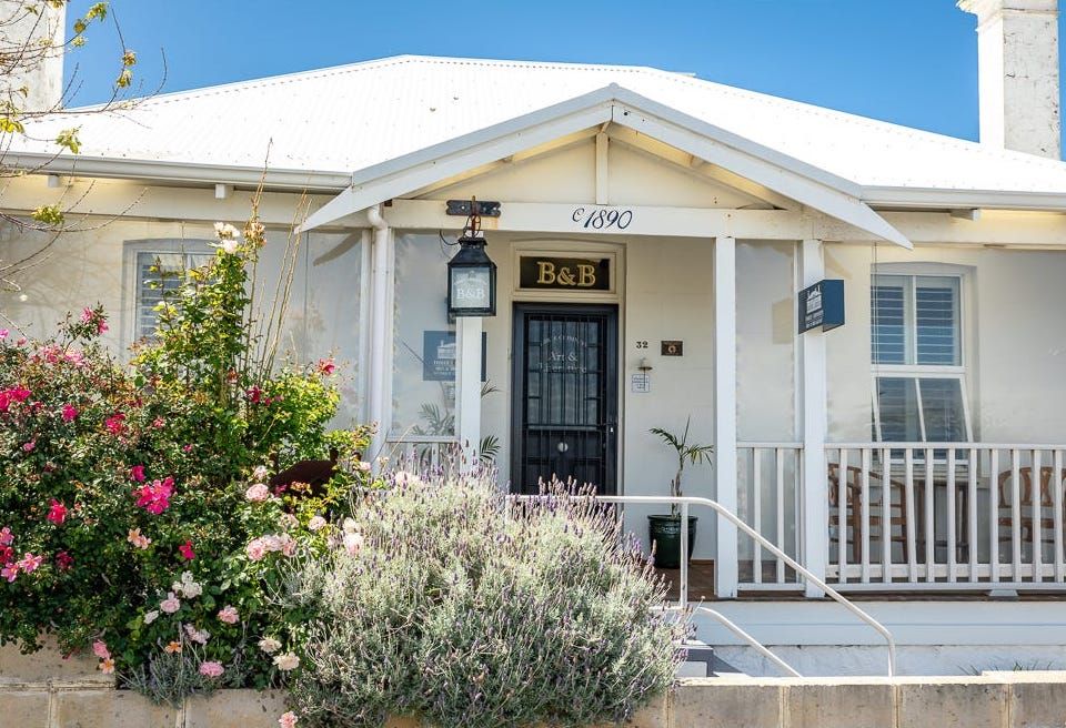 6 bedrooms House in 32 Spencer Street ALBANY WA, 6330