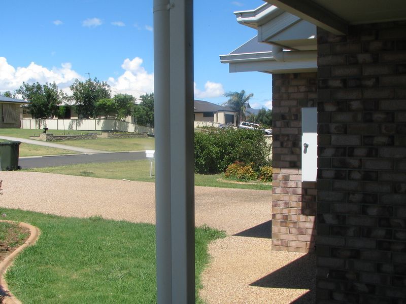 Unit2/5 Hans Borgar Court, Warwick QLD 4370, Image 2