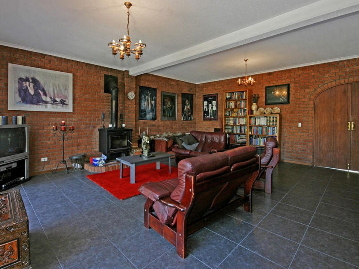 Tomakin NSW 2537 5 beds house for Sale, 1,099,000 1,199,000