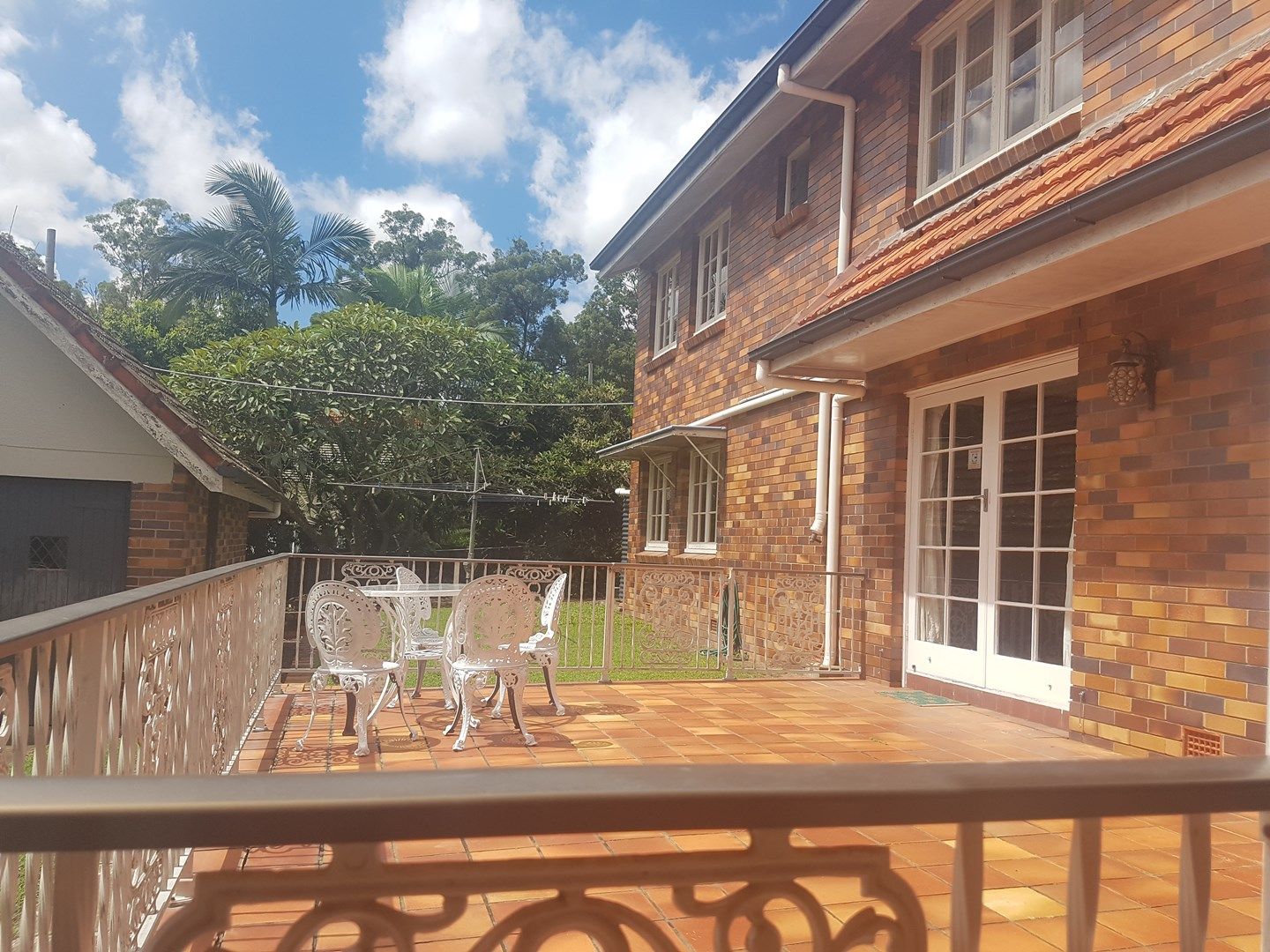 4 bedrooms House in 14B Townley St ST LUCIA QLD, 4067