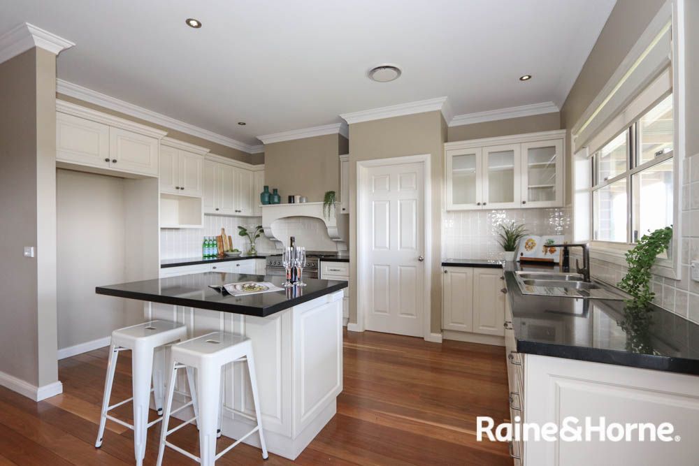 42 Ridgeview Close, White Rock NSW 2795, Image 2