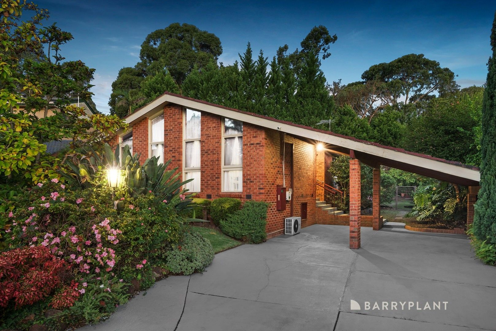 8 Deauville Court, Wantirna VIC 3152, Image 0