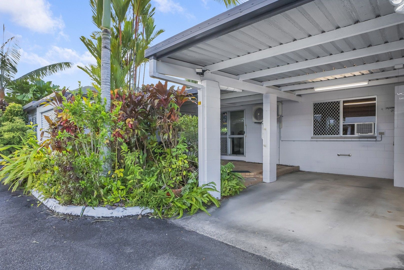 2 bedrooms Apartment / Unit / Flat in 13/473-479 McCoombe Street MOOROOBOOL QLD, 4870