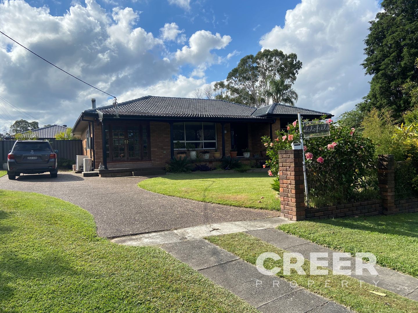 8 The Broadway , Killingworth Property History & Address Research