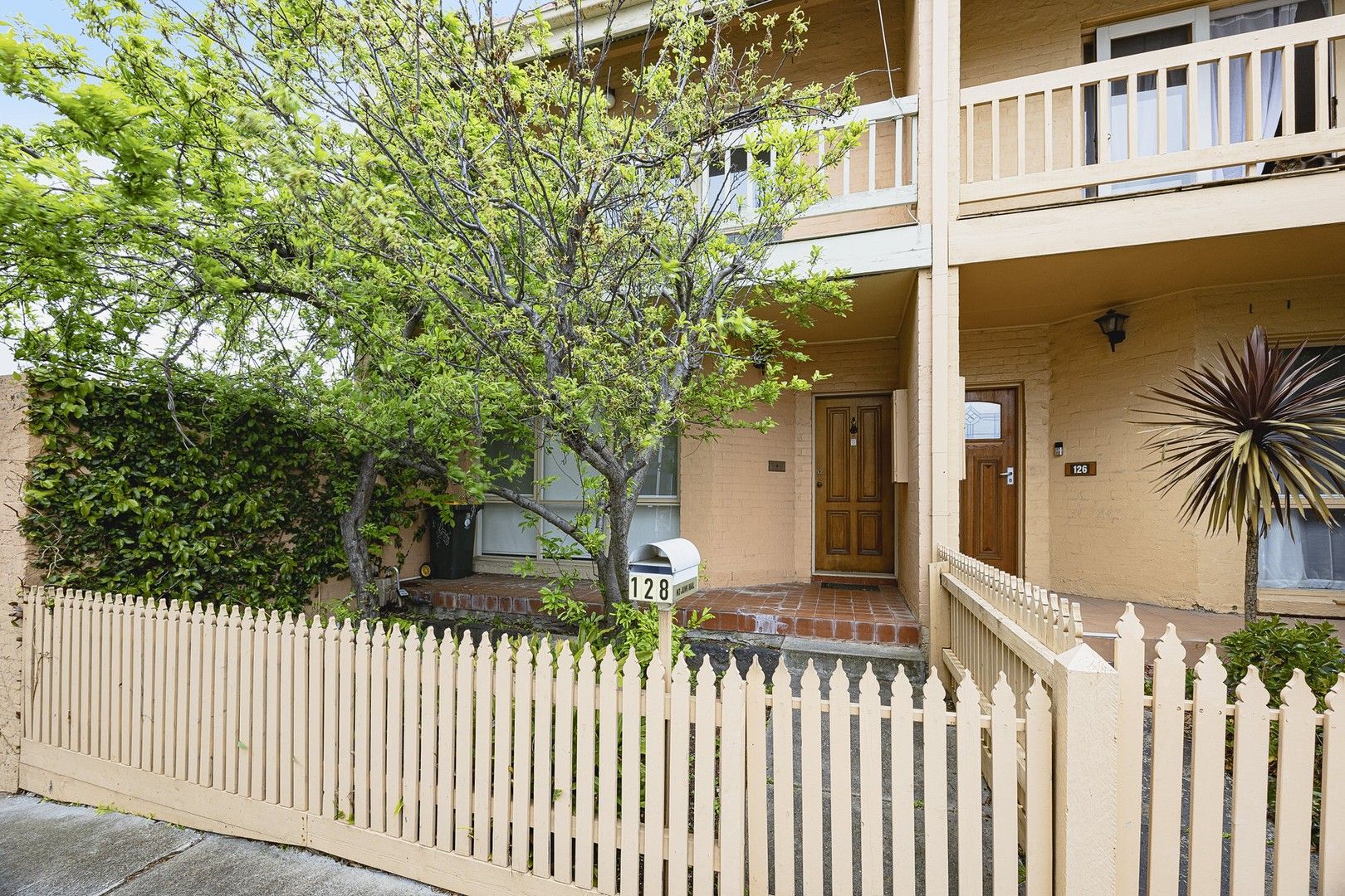 2 bedrooms Townhouse in 128 Stewart Street BRUNSWICK VIC, 3056