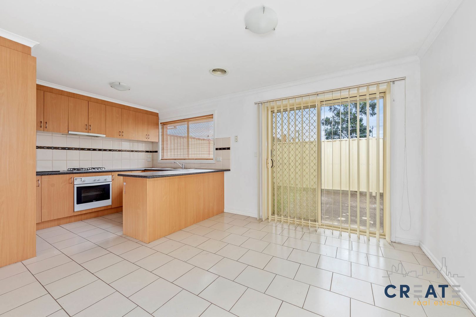 2/24-26 Chatsworth Avenue, Ardeer VIC 3022, Image 2