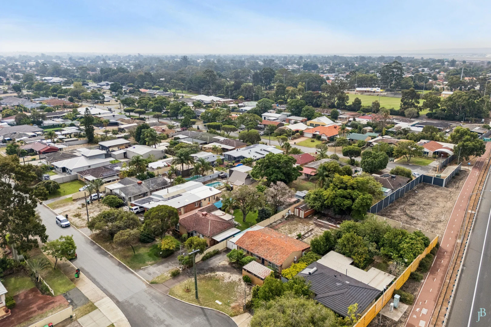 Additional image 19 of 427 Belmont Avenue, Cloverdale WA 6105