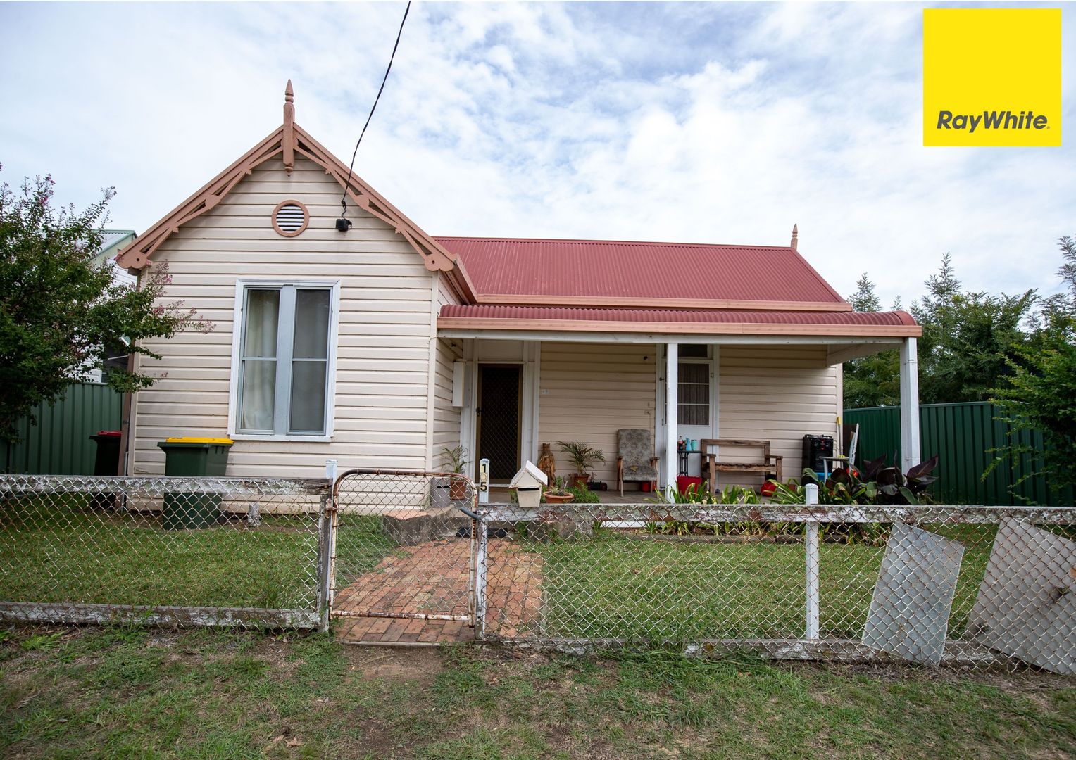 105 Lawrence Street, Inverell NSW 2360