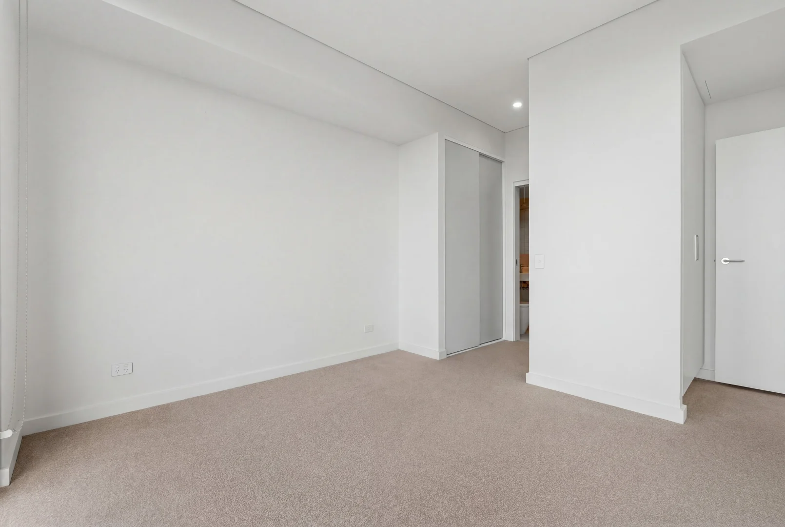 Additional image 4 of 702/8 St George Street, Gosford NSW 2250