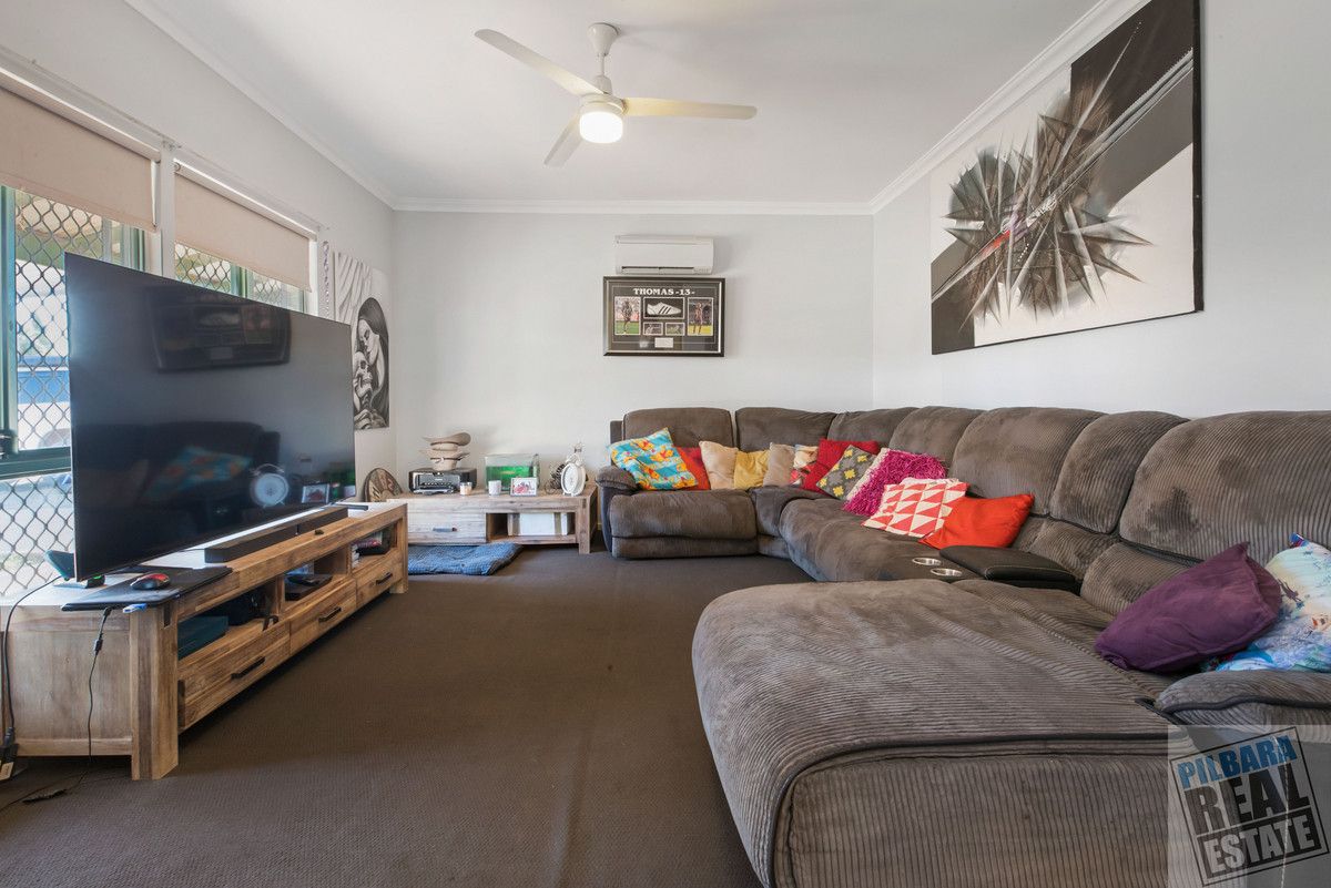 49 Radley Drive, Baynton WA 6714, Image 2