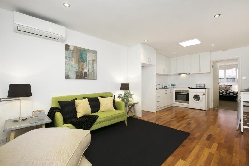 1 bedrooms Apartment / Unit / Flat in 6/8 Adelaide Street MURRUMBEENA VIC, 3163