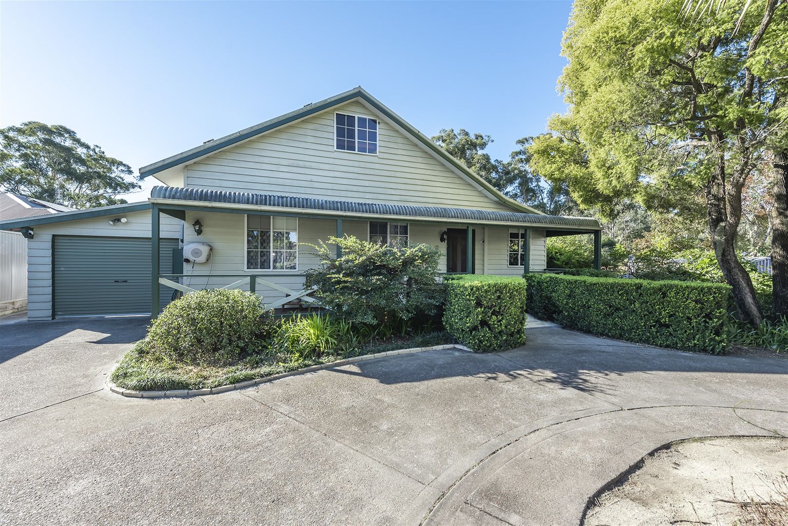 5 bedrooms House in 362 Freemans Drive COORANBONG NSW, 2265