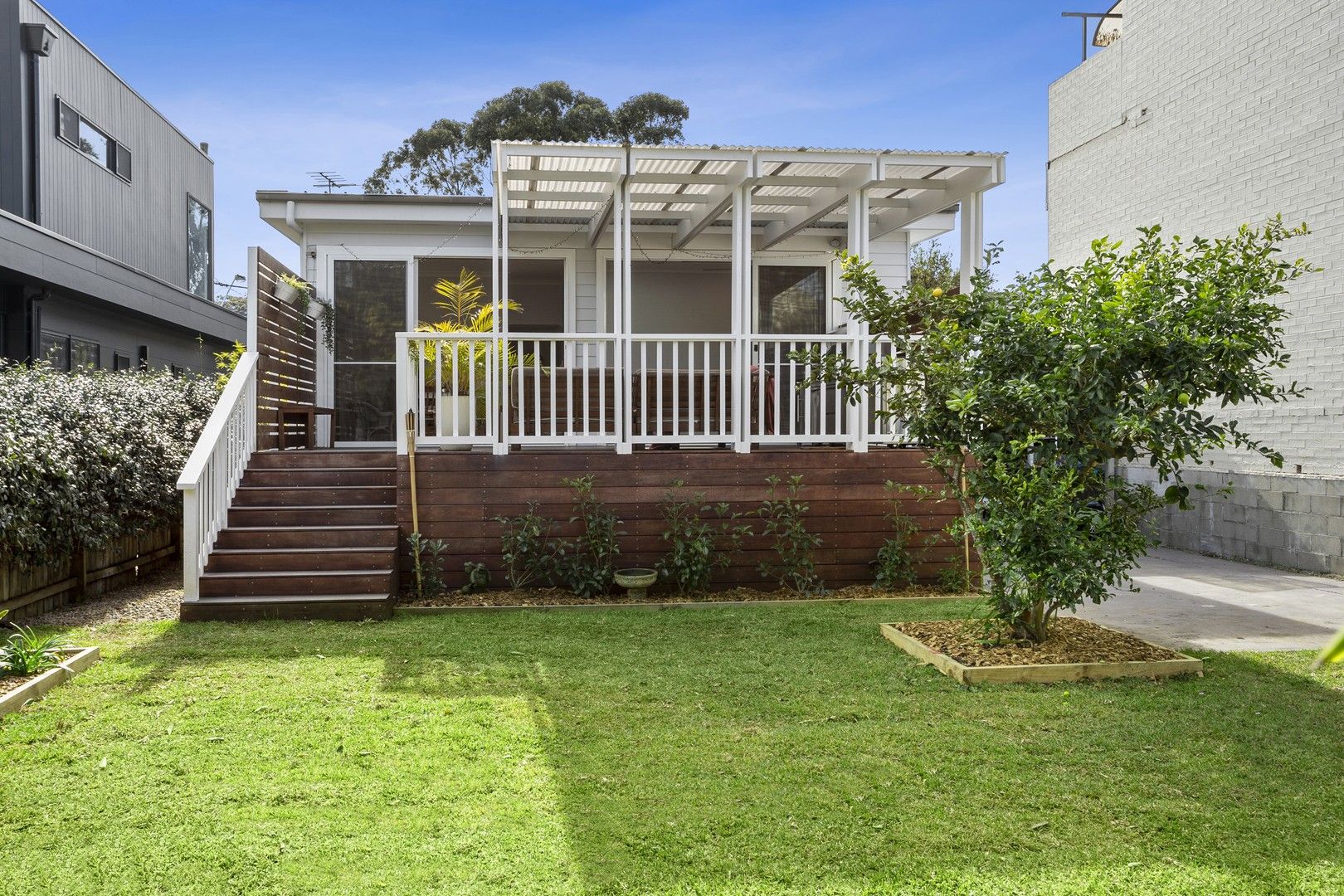 11 Rickard Road, North Narrabeen NSW 2101, Image 2