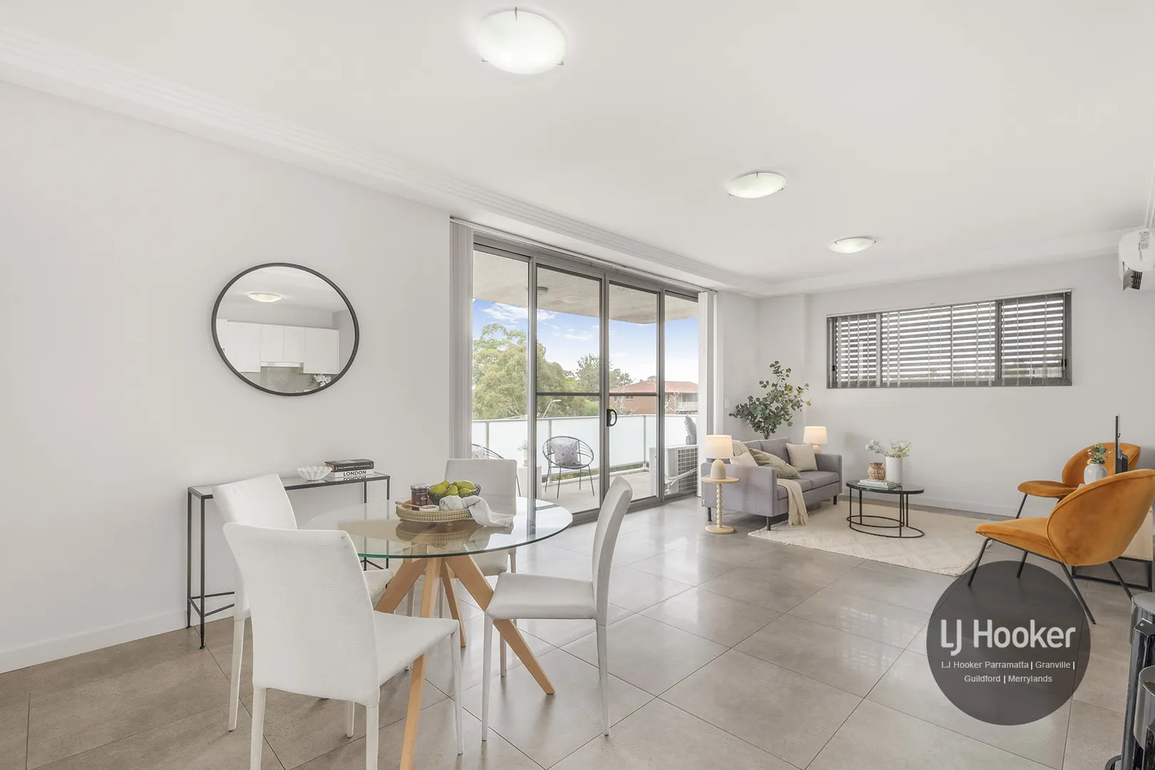 Apartment in Granville - View 3