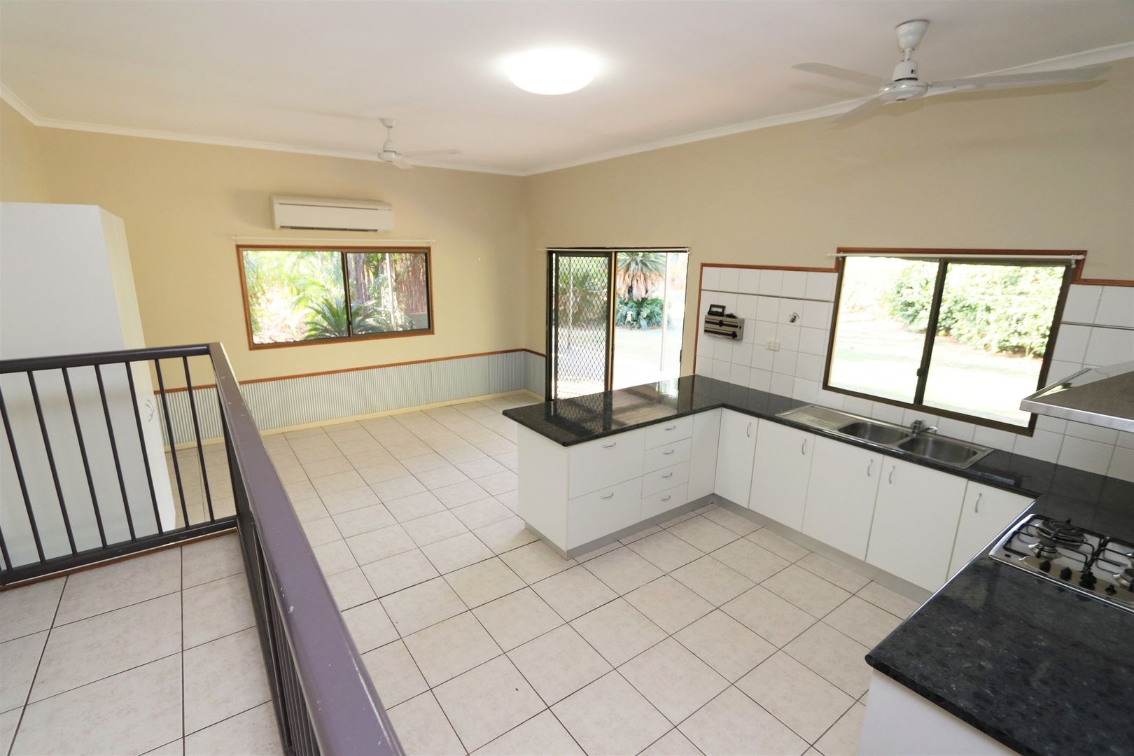 5 Hunt Court, Katherine NT 0850, Image 2