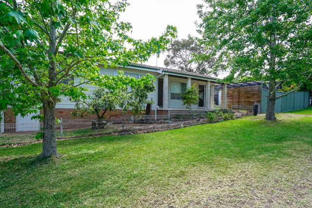 1 Laxton Crescent, Belmont North NSW 2280, Image 1