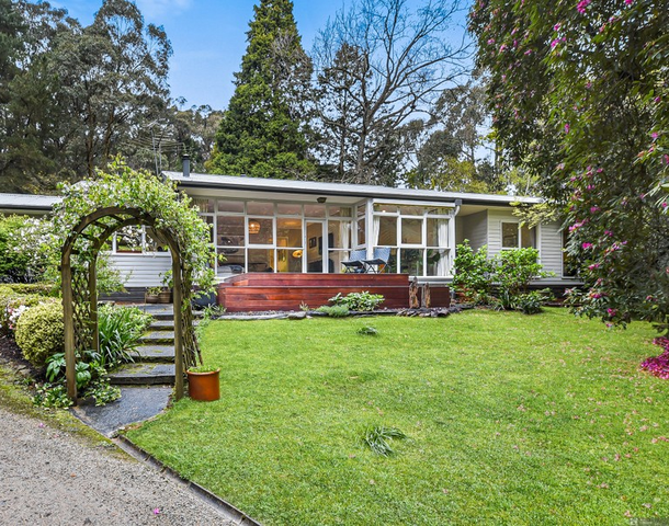 50 Lakeside Drive, Emerald VIC 3782