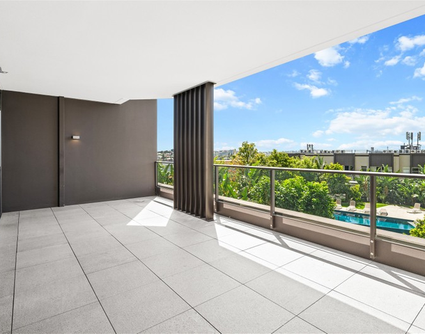 2053/48 Skyring Terrace, Newstead QLD 4006