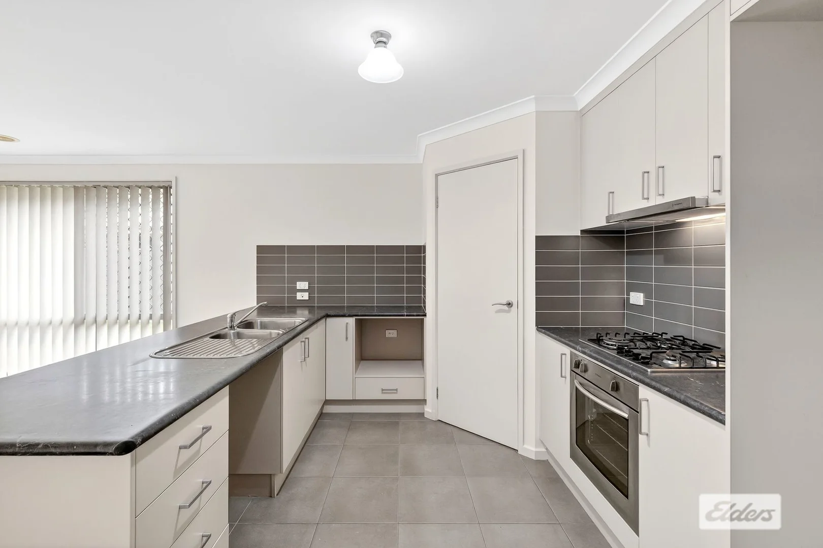 Additional image 2 of 240 Rivergum Drive, East Albury NSW 2640