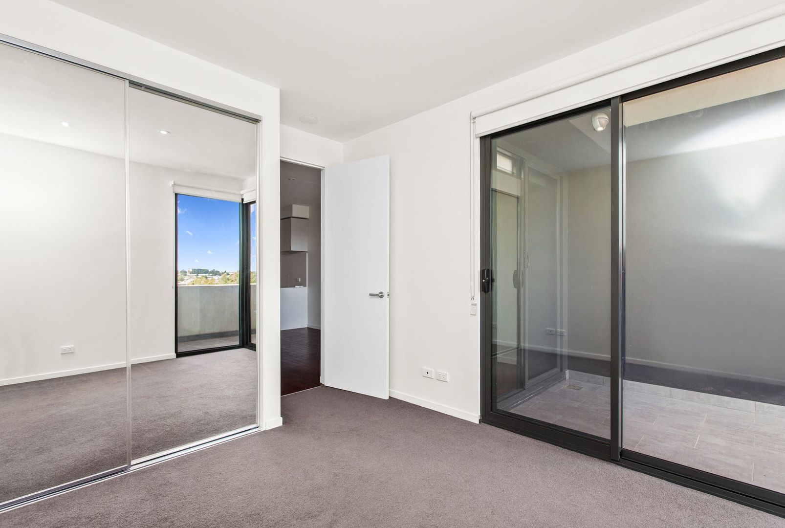 205/660 Blackburn Road, Notting Hill VIC 3168, Image 2