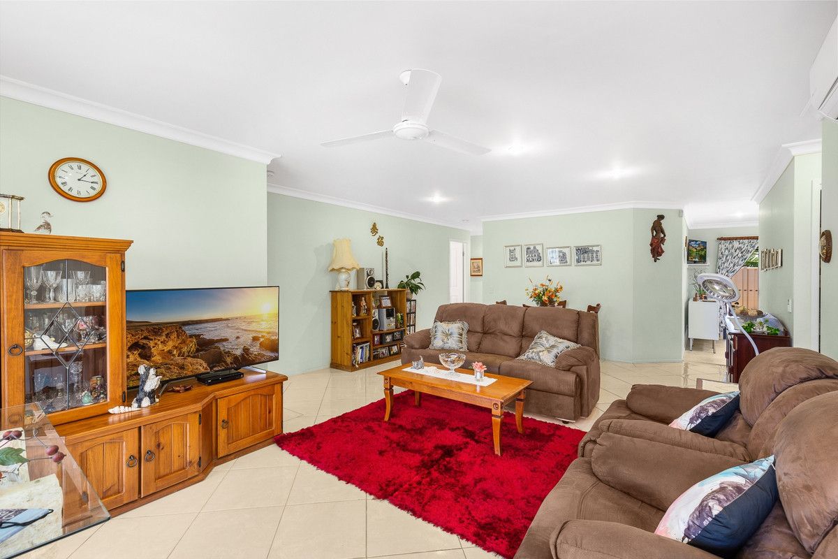 10/12 Trigonie Drive, Tweed Heads South NSW 2486, Image 2